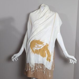 Cream pashmina redken Madame Jo